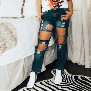Distressed denim boyfriend jeans